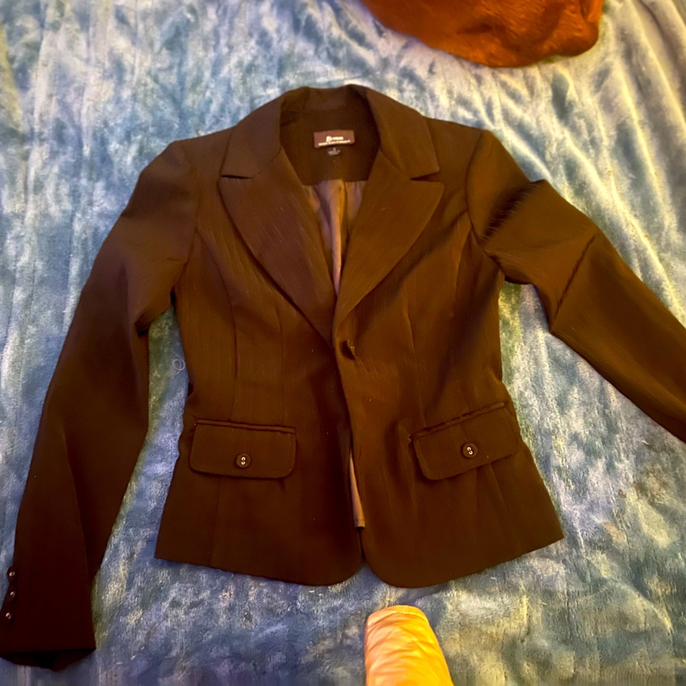 A. Byer small blazer
